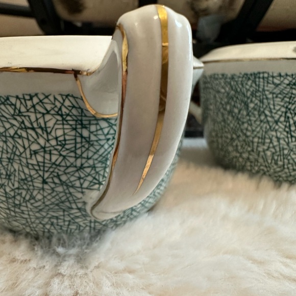 Vintage Creamer and Sugar Dish - 6276 Thistledown Maddock England - Picture 7 of 11